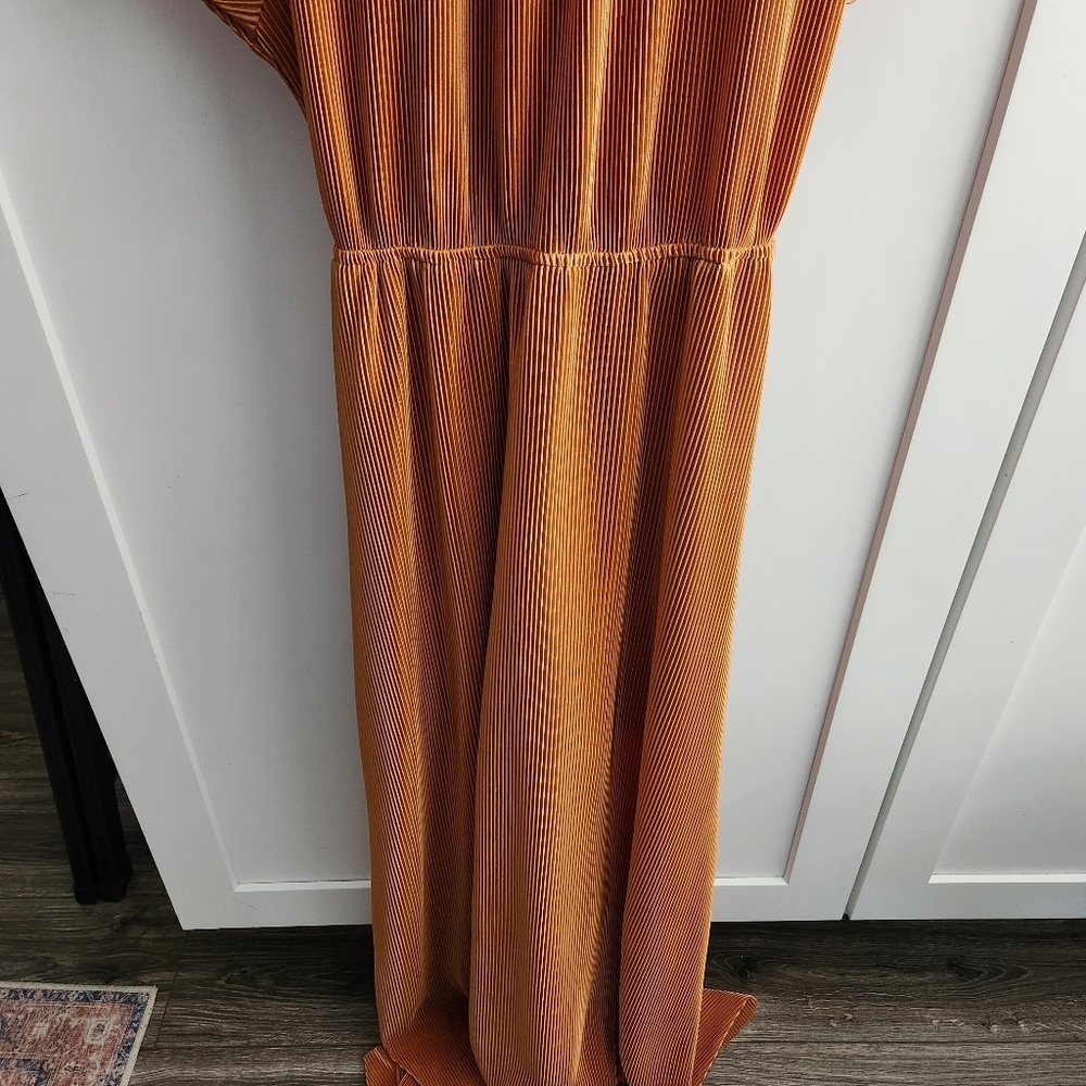 Baltic Born Athena Pleated Burnt Orange Maxi Dress Size Small - Picture 10 of 11